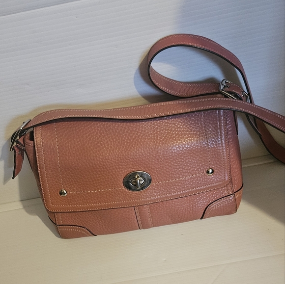 Coach Hamilton 13957 Vintage Leather Shoulder Bag-Salmon Pink-Turnlock C… - Picture 4 of 14